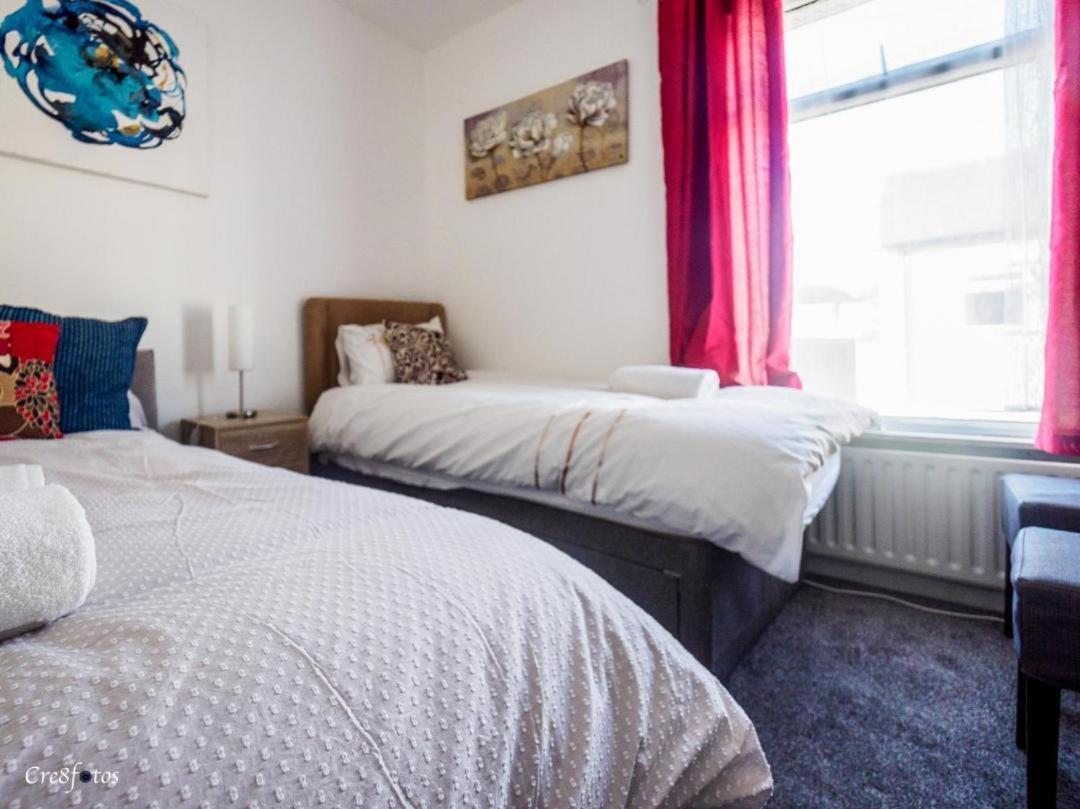 12 Cornwallis Lodge Family Room 2 Stoke-on-Trent Exteriér fotografie