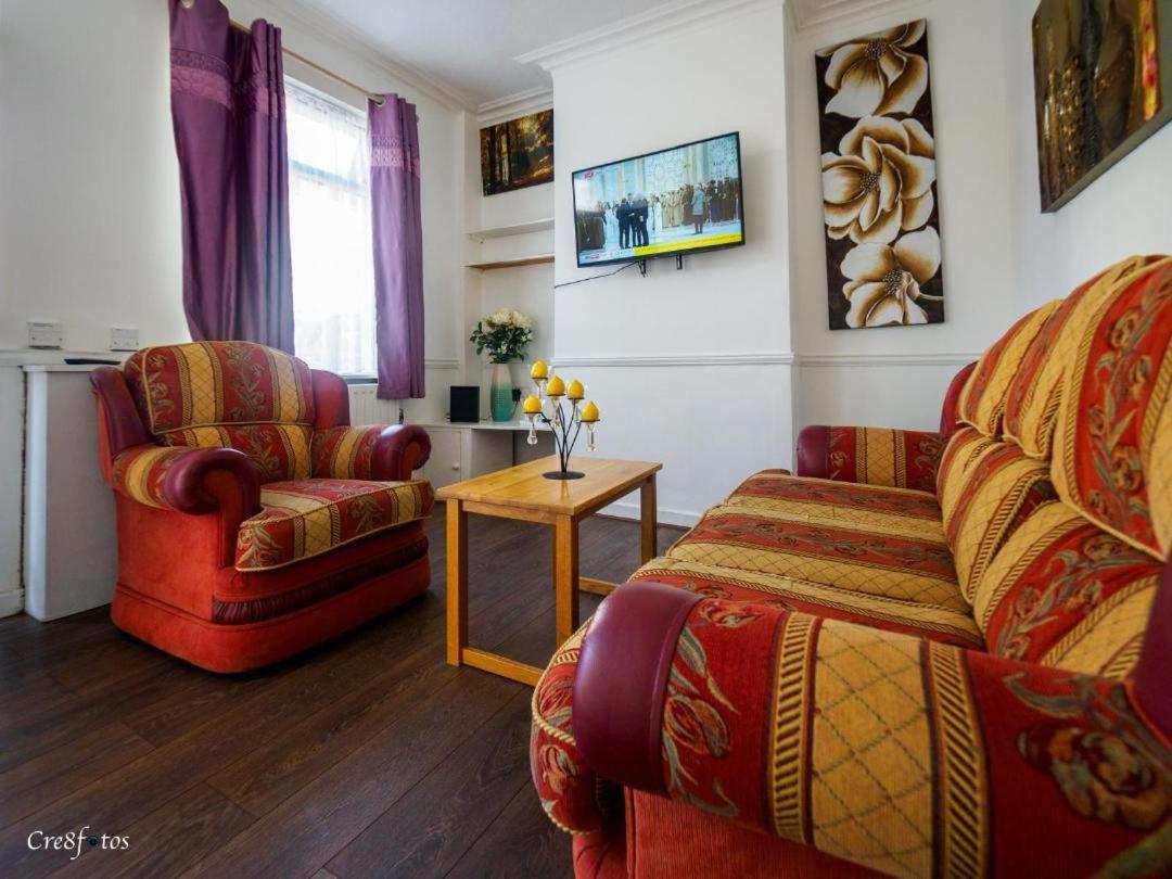 12 Cornwallis Lodge Family Room 2 Stoke-on-Trent Exteriér fotografie
