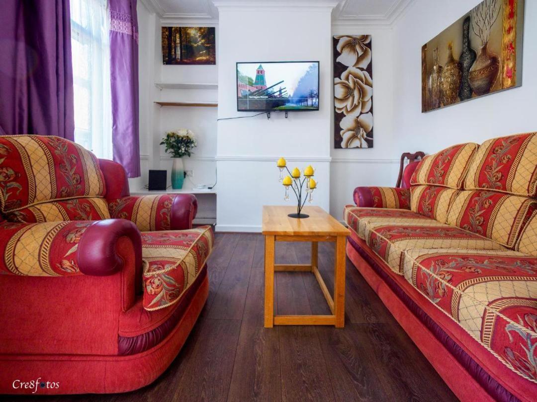 12 Cornwallis Lodge Family Room 2 Stoke-on-Trent Exteriér fotografie